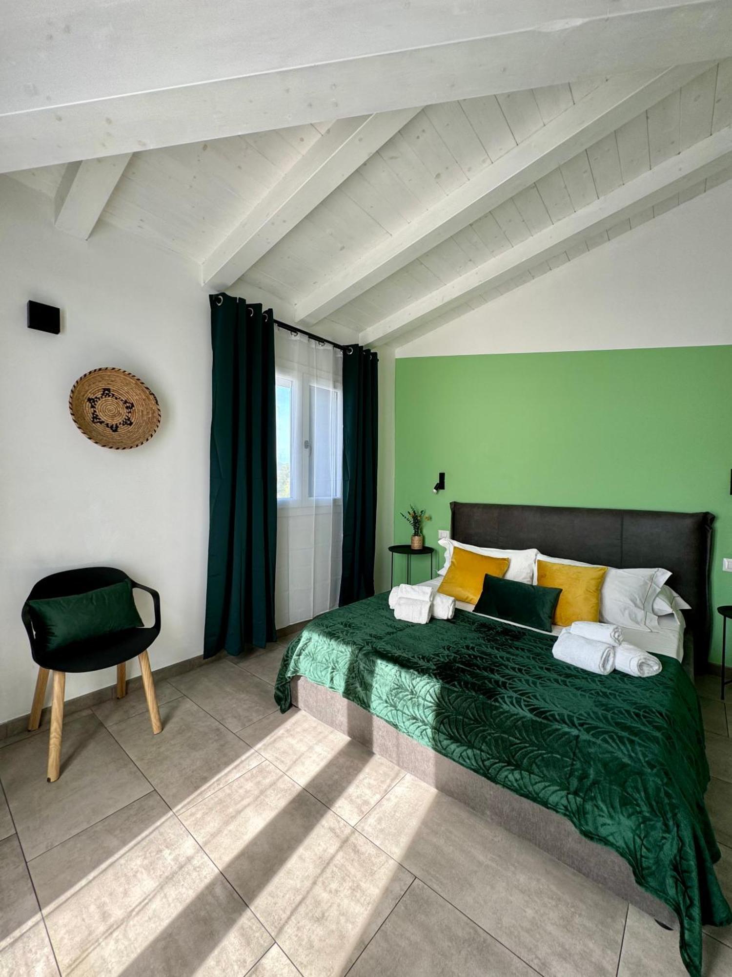 Gasthof Citroom - *